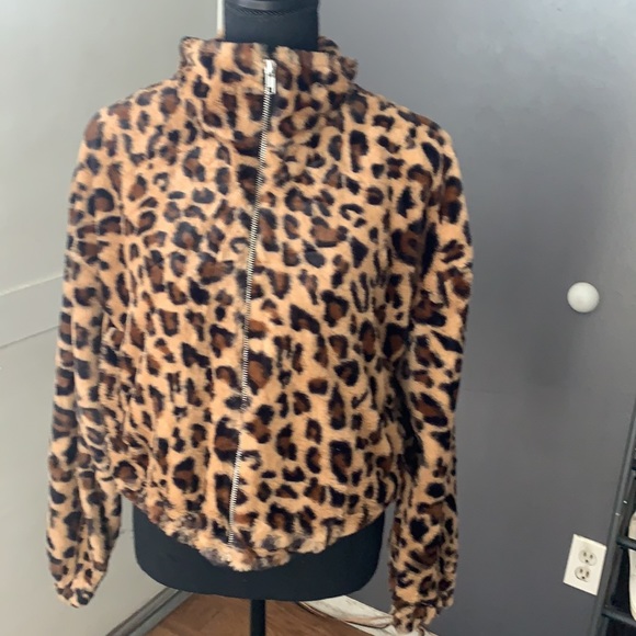 Jacket - Picture 3 of 4